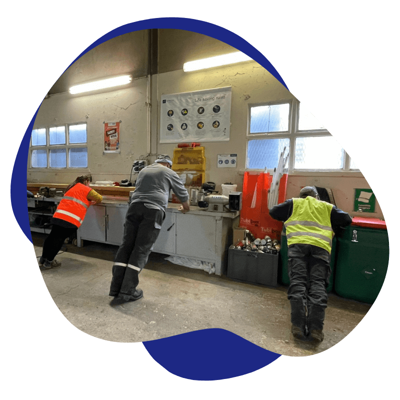 Exercice pratique d’ergonomie pour prévenir les TMS en entreprise