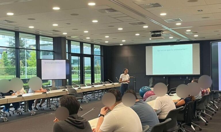 Intervention TMS en entreprise par des professionnels de santé.